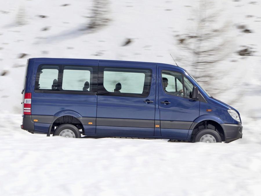  Mercedes-Benz Sprinter 4x4 2009 года  (фото 4 из 11)